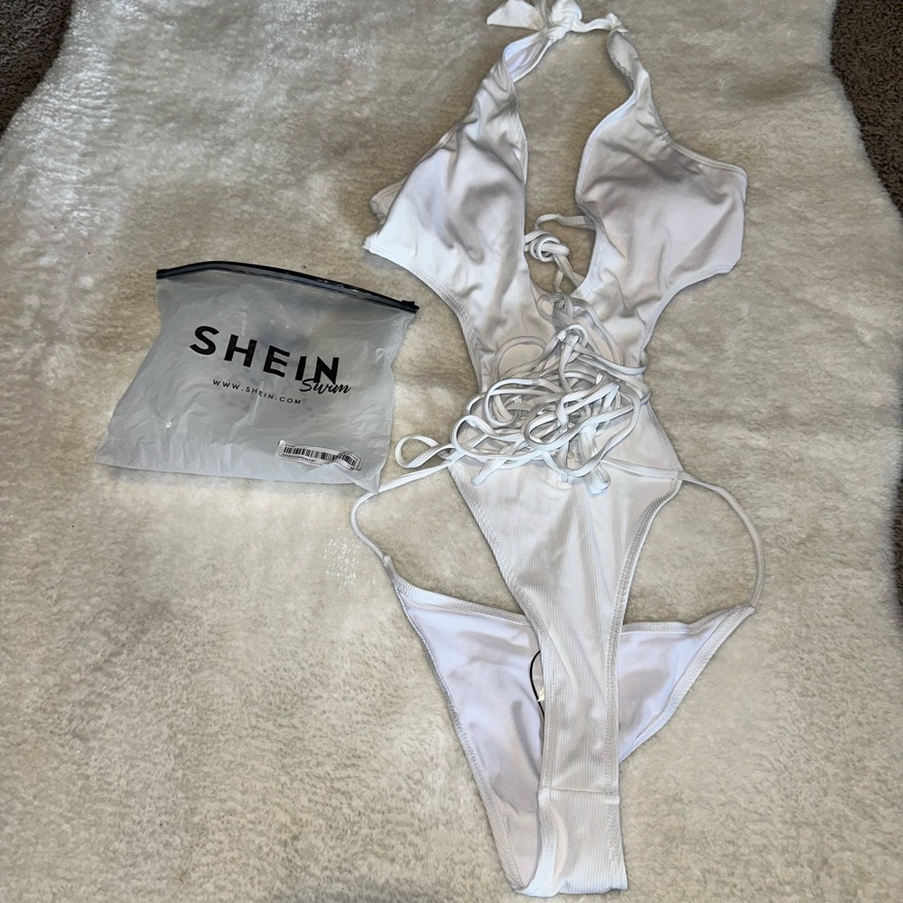 One piece bikini